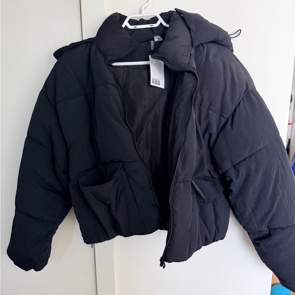 H&M Black Puffer Jacket size medium